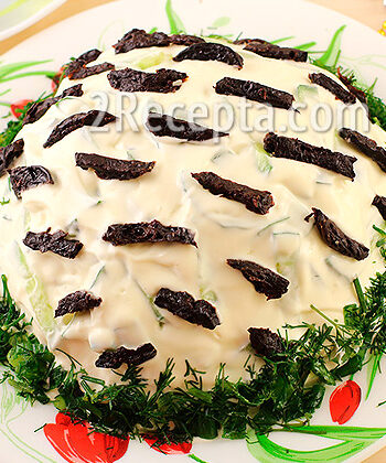 Салат «Белая береза» с черносливом - пошаговый рецепт с фото
