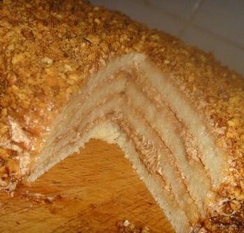 Легкий торт «Медовик» на кефире