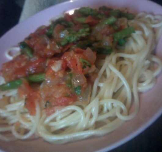 Спагетти с зеленой спаржей