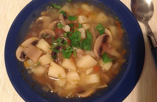 Грибной суп на мясном бульоне
